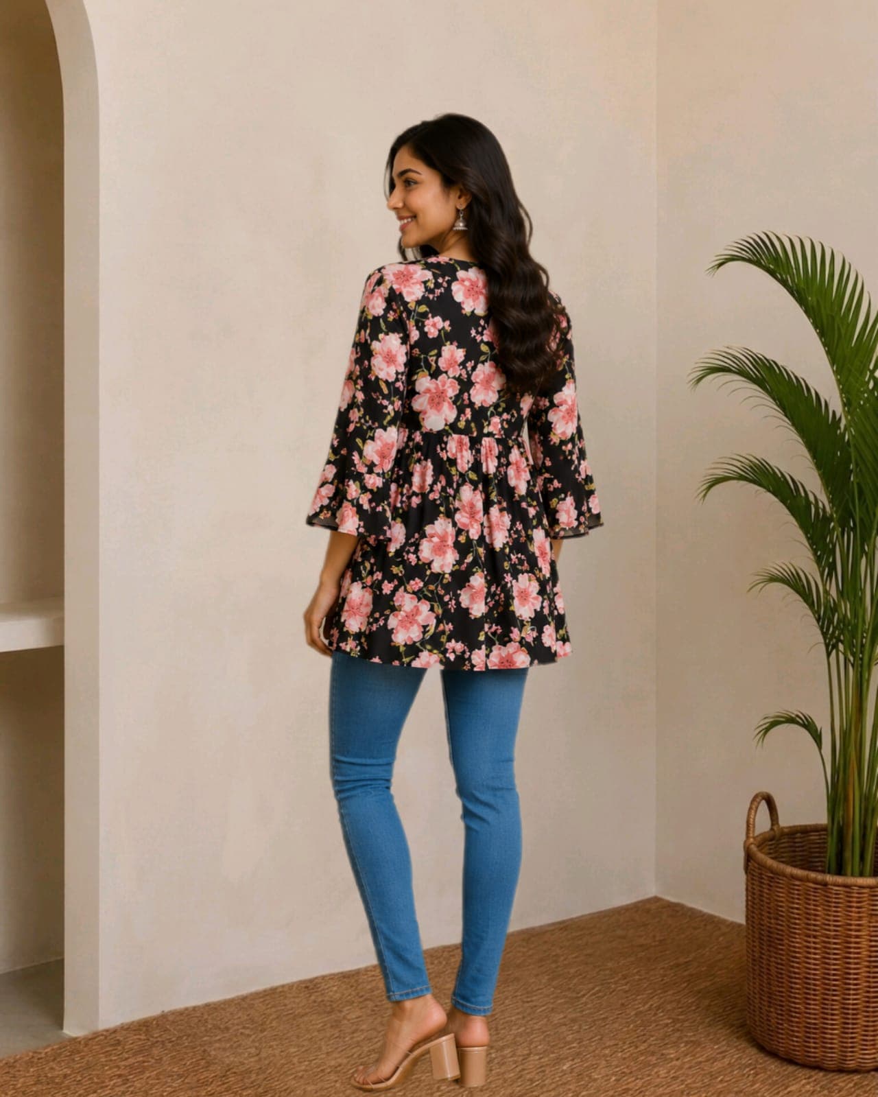 Peplum Short kurti(XS/Black and Pink)